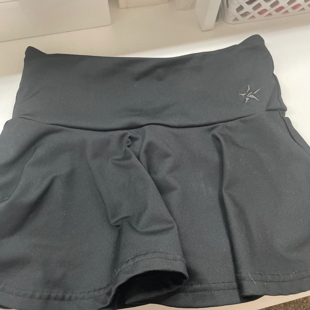 Black rebel athletic flouncy skirt
